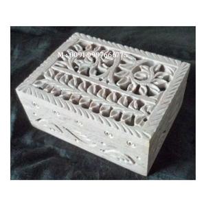 Boîte de rangement pour bijoux en pierre savonneuse sculptée à motif floral, forme rectangulaire, fabricant et grossiste pour boîte cadeau de mariage - Product Image 1