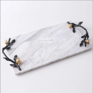 Plateau de service moderne en marbre blanc avec poignées en forme de branche d'olivier dorée, rectangulaire, décoratif, pour Pâques, mariage, Shabbat, Rosh Hashanah, avec corde - Product Image 1
