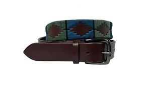 Cinturón de cuero negro hecho a mano en Argentina con hebilla de acero inoxidable. - Product Image 3