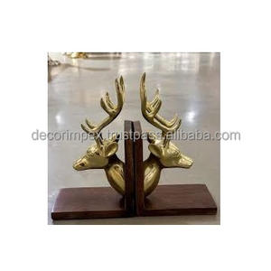 Sujetalibros con cabeza de ciervo, comúnmente están hechos de resina fundida a mano con acabados como burlwood o una apariencia de bronce - Product Image 2