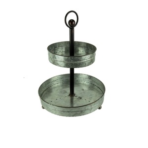 Support à gâteau en métal à trois niveaux avec plateaux cannelés, présentoir de service fait main pour cupcakes et desserts, support décoratif pour pâtisseries - Product Image 5
