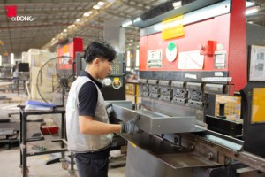 ADONG Modèle A99 Panneau de fabrication en tôle d'acier de précision avec finition peinture poudrée, épaisseur 0,8 mm pour équipement industriel - Product Image 6
