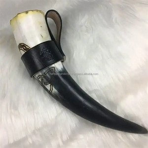 Cuerno para beber vikingo hecho a mano, regalo de boda Ideal para padrinos de boda y damas de honor, cuerno tradicional, regalo para beber - Product Image 3