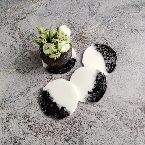 Simple Design Clear Coaster with Sleek Finished Perfect for Hotel and Restaurant Tabletop Accessory and Drink Protection - Product Image 6