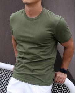 Camiseta Casual de Punto para Hombre, Corte Ajustado, Manga Corta, Cuello Redondo, Color Sólido, Largo Regular - Product Image 2