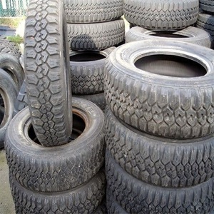 Pneu de camion radial sans chambre à air 245/70R19.5 robuste d'occasion pour remorques, autobus, camions à benne basculante et véhicules longue portée - Pneu de remplacement - Product Image 1