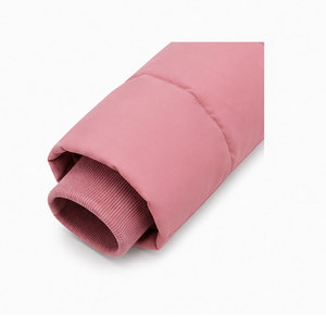Chaqueta Impermeable para Mujer con Capucha Ajustable, Forro Térmico y Cremallera Resistente para el Invierno - Product Image 4