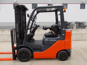 Chariot élévateur diesel tout-terrain 5, 8 et 10 tonnes, certifié CE Euro 5, avec cabine, prix fabricant, à vendre - Product Image 2