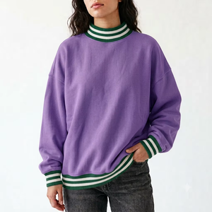 Sweat-shirt pour femme, col montant oversize, en polaire, tissu brossé chaud, ourlet côtelé, manches longues, style contemporain - Product Image 1