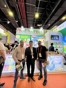 Botella de 750ml, jarabe VINUT, jugo de frambuesa, empresa de Vietnam, distribución de jarabe de fruta, jugo de frambuesa líquido fresco - Product Image 3