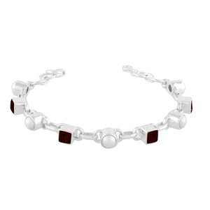 Pulsera de Cadena de Plata de Ley 925 con Perla de Agua Dulce Geométrica y Granate, Joyería Minimalista para Uso Diario, Unisex, Venta al por Mayor de Jaipur - Product Image 1