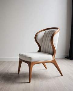 Silla de Madera de Teca de Lujo para Interiores de Villas y Boutiques - Product Image 1