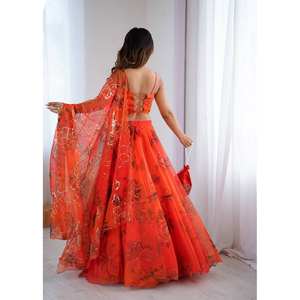 Robes de soirée - Lehenga Choli brodé élégant pour les fêtes et les occasions spéciales - Product Image 3