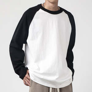 T-shirt coupe courte ample en tissu épais avec manches raglan contrastantes - Product Image 3