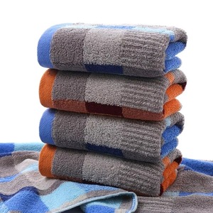 Serviettes de Bain en Coton Premium en Gros – Grammage Élevé, Toucher Doux, Séchage Rapide, Luxe, Motif Écossais, en Tissu Éponge - Product Image 4