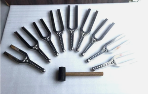 ส้อมเสียงสำหรับบำบัดรักษา Giant DNA Key Tuning Fork – เครื่องดนตรีบำบัดเสียงโซลเฟจจิโอ 528Hz/417Hz - Product Image 6