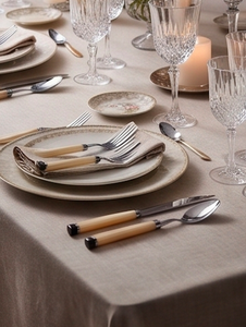 Ensemble de couverts vintage en acier inoxydable avec manche blanc, compatible lave-vaisselle, essentiels élégants pour la table de mariage - Product Image 4
