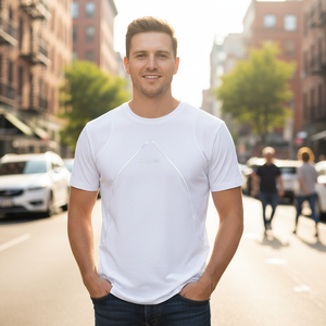 Camiseta Informal de Algodón 100% de 220g con Diseño en Blanco, Logotipo Impreso y Estampado Digital, con Efecto Luminoso en la Oscuridad - Product Image 1