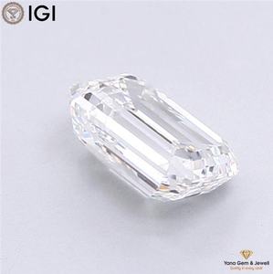 Diamant CVD de laboratoire 1,50 carat, clarté VVS1, couleur D, avec certificat IGI, taille émeraude, monture solitaire, éclat impeccable - Product Image 4