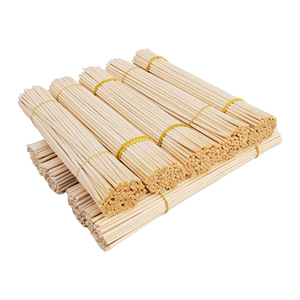 Bâtonnets de rotin naturels en gros, bâtonnets diffuseurs de parfum personnalisés, parfaits pour les spas et les senteurs, en provenance du Vietnam - Product Image 4