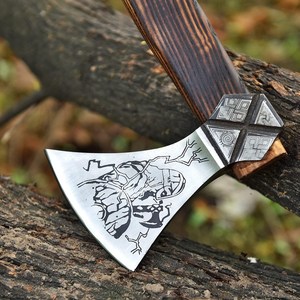 Hache de camping Viking forgée à la main, hache nordique, tête en acier artisanale, manche personnalisé, outil de survie pour le bushcraft, OEM ODM, vente en gros - Product Image 5