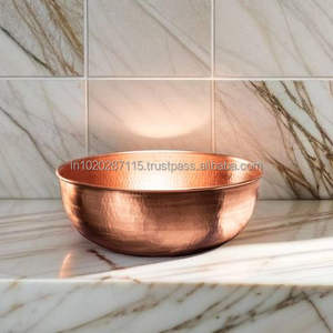 Bassin traditionnel en cuivre martelé avec élégance antique pour les concepteurs créant des espaces historiques ou sur le thème du patrimoine - Product Image 5