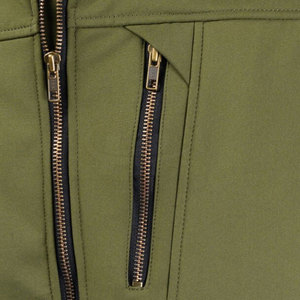 Chaqueta Softshell de Alta Calidad para Hombre, con Cuello Alto, Logotipo Frontal, Transpirable y Ecológica, para Invierno, Venta al Por Mayor - Product Image 4