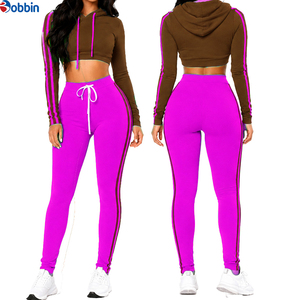 Conjunto Deportivo Verde y Naranja de Alta Calidad para Mujer, Sudadera Corta con Capucha y Pantalones Jogger de Cintura Alta, Estilo Universitario, Ropa Deportiva Urbana - Product Image 3