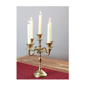 Candelabro de Metal Estilo Barroco, 3/5 Luces, Portavelas Cónicas Ornamentadas, Decoración Romántica para Mesa, Ideal para Hoteles, Banquetes e Iglesias - Product Image 2