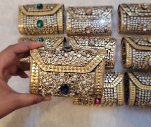 Mini Bolso de Mano Kundan de Latón, Chapado en Oro, Hecho a Mano, con Diamantes, Cierre de Hebilla, para Eventos Nocturnos, Aniversarios, San Valentín, Día de Acción de Gracias - Product Image 3