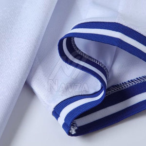 Equipación de Fútbol de la Mejor Calidad, Camiseta y Pantalones Cortos de Fútbol Personalizados con Impresión, Amplia Gama de Tallas, Alta Calidad - Product Image 4
