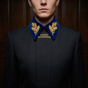 Service de Fabrication d'Uniformes Sur Mesure avec Broderie Feuille en Fil d'Or Fait Main et Col Montant Bleu Marine – Fournisseur - Product Image 3