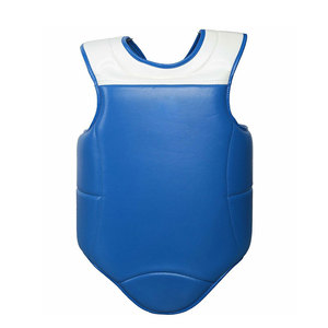 Protège-poitrine de boxe en cuir véritable respirant, personnalisable (logo, couleur, taille) pour l'entraînement MMA et Kickboxing 2026 - Product Image 1