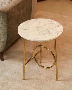 Table d'appoint en métal avec plateau rond en marbre de qualité supérieure, base géométrique, décoration de salon intérieur, prix de gros - Product Image 5