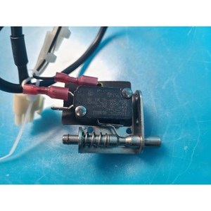Lam Research REV,A 853-002816-002 Utilisé comme pièce détachée d'équipement semi-conducteur d'occasion - Product Image 4