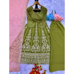 Kurti de créateur à découpe latérale avec bas et dupatta en mousseline pour tenue de soirée - Product Image 1