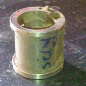 Boulons cylindriques en laiton avec un diamètre intérieur d'un pouce et un diamètre extérieur de trois pouces pour applications mécaniques industrielles - Product Image 1