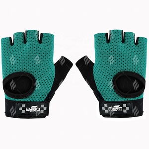 Gants de sport de qualité supérieure pour l'entraînement, design demi-doigts avec résistance au glissement et confort respirant - Product Image 4