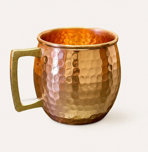 Mug à Moscow Mule en cuivre pur, artisanal et de qualité supérieure, martelé, avec poignée en laiton, vaisselle de bar de luxe pour cocktails - Product Image 3