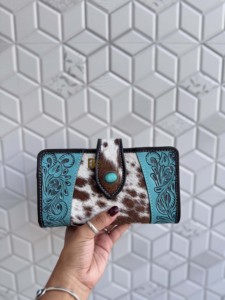 Designer Hair On Hide <b>Leather</b> Clutch Carving <b>Tooled</b> <b>Leather</b> Wallet Vintage Turquoise Colour <b>Leather</b> Credit Cards Cash Holder - Product Image 4