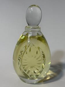 ALOURA OILS Ruh Gulaab SOUL ROSE Huile Attar - Parfumerie et Aromathérapie à base d'eau et de fleurs, Fabriqué dans l'Uttar Pradesh - Product Image 4