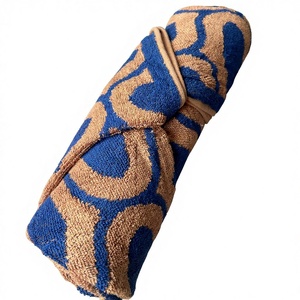Serviette de bain en coton jacquard antimicrobien personnalisée, modèle 016, couleur unie - Product Image 1