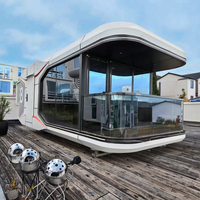 Maison capsule spatiale de luxe moderne, maison préfabriquée, cabane mobile, villa modulaire avec système de contrôle intelligent pour les centres de villégiature, le glamping et les activités de plein air