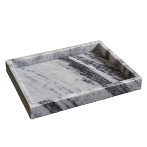 Bandeja de mármol blanco con venas negras Bandeja decorativa elegante para servir aperitivos o decoración de lujo para el hogar - Product Image 1