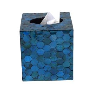 Boîte à mouchoirs carrée à motif hexagonal en coquille d'ormeau bleue faite à la main - Product Image 1