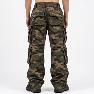 Pantalones Cargo de Camuflaje para Hombre con Diseño de Bolsillos, Correas con Hebilla Negra, Corte Holgado, Estilo Urbano, Personalizados OEM - Product Image 2