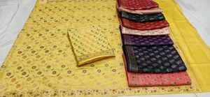 Traje de seda pura Banarasi de 3 piezas con estampado jaal - Product Image 2