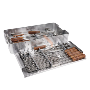 Scie à os chirurgicale manuelle réutilisable Gigli Wire, instrument orthopédique pour traumatismes, certifiée CE pour une coupe osseuse de précision, Blush Surgical - Product Image 3