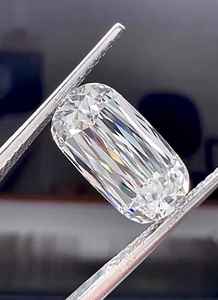 Diamant unique taille ciseaux 2,00 carats cultivé en laboratoire, certifié IGI, pour la fabrication de bagues de mariage, d'anniversaire ou de bijoux - Product Image 4