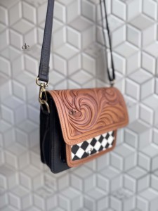 Hand Tooled Carving Leather Sling Bag <b>Small</b> Size Checkered Pattern Cross Body Handbag For Women Daily Use Shoulder Strap - Product Image 3